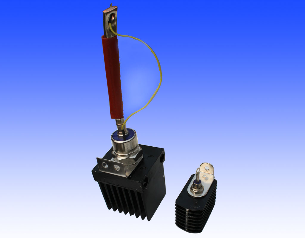 SL18螺栓型散熱器